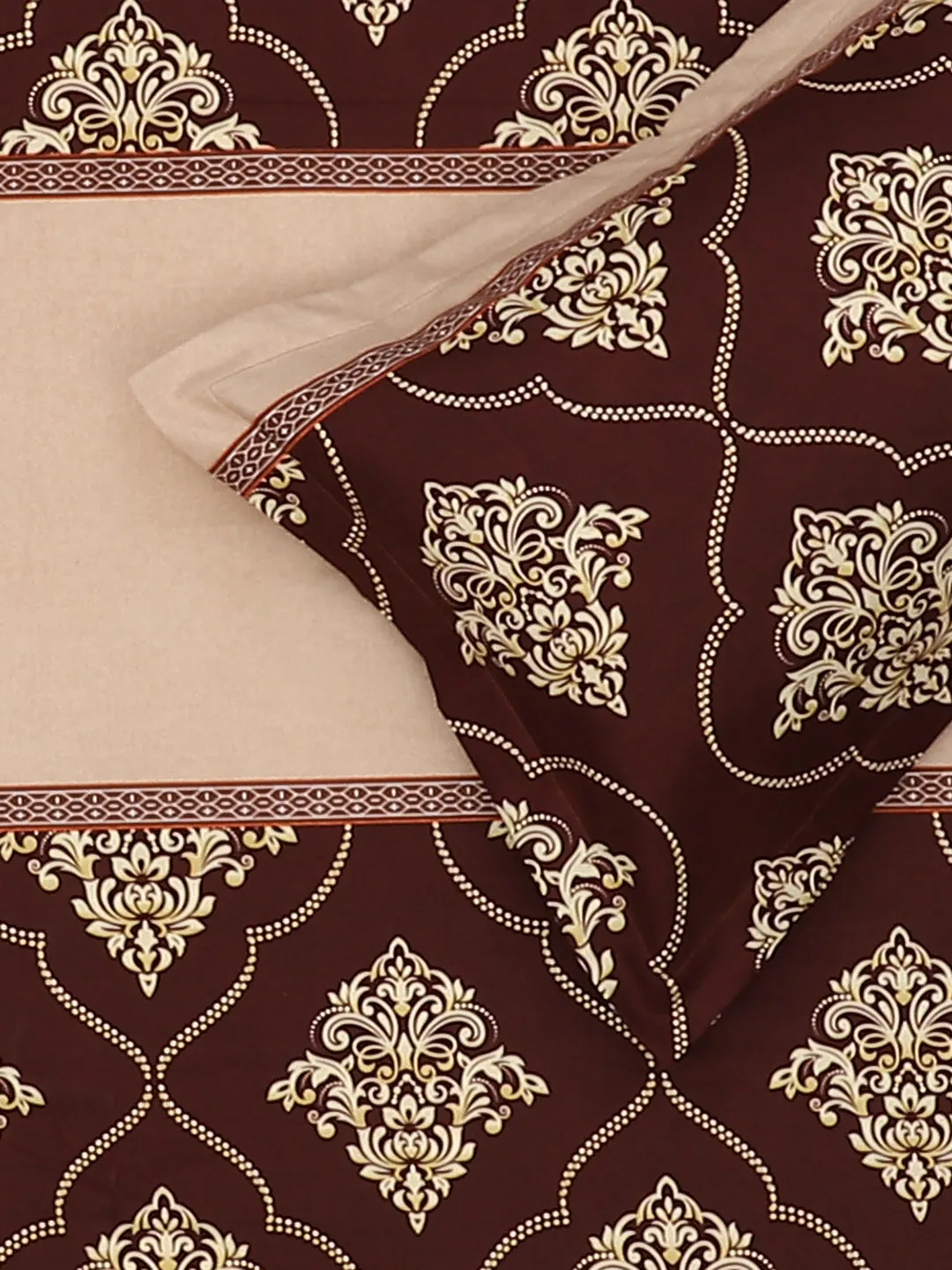 110 GSM Polyester Double Bed Bedsheet with 2 Pillow Covers