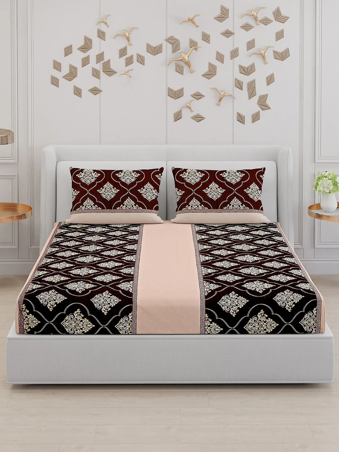 110 GSM Polyester Double Bed Bedsheet with 2 Pillow Covers