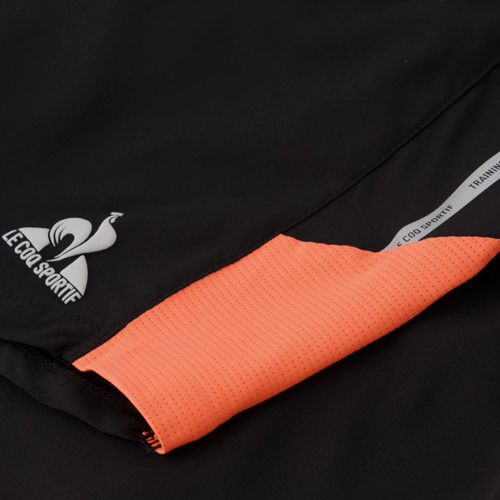 2321154-TRAINING LF Short Running N°2 W black | Short Femme