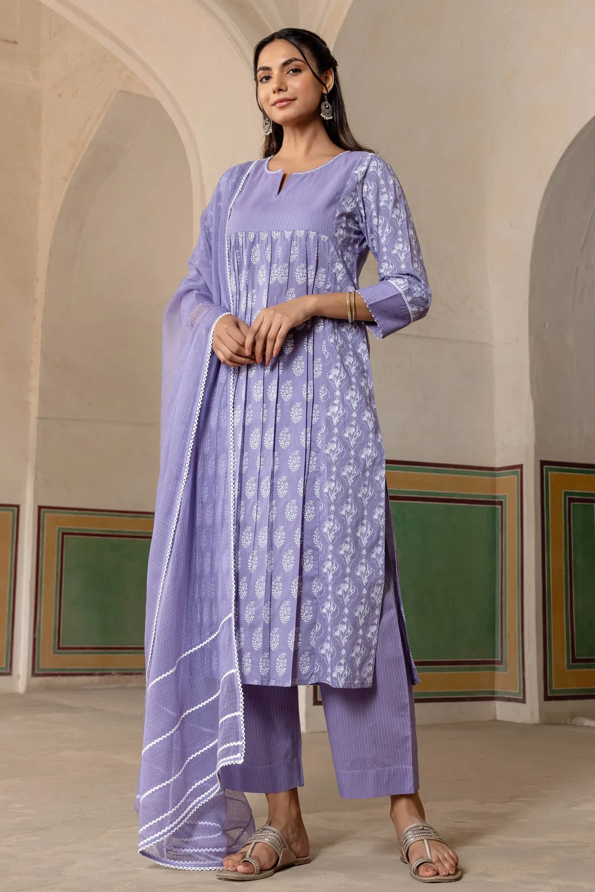 Amrut Chunakhadi Kurta