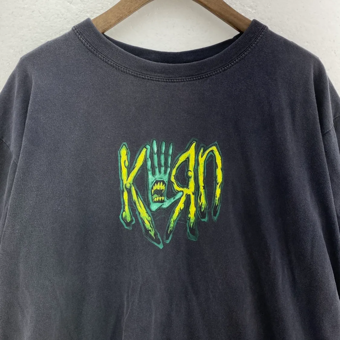 Artimonde Korn Rock Band Graphic Print 2001 Gray T-shirt Size M