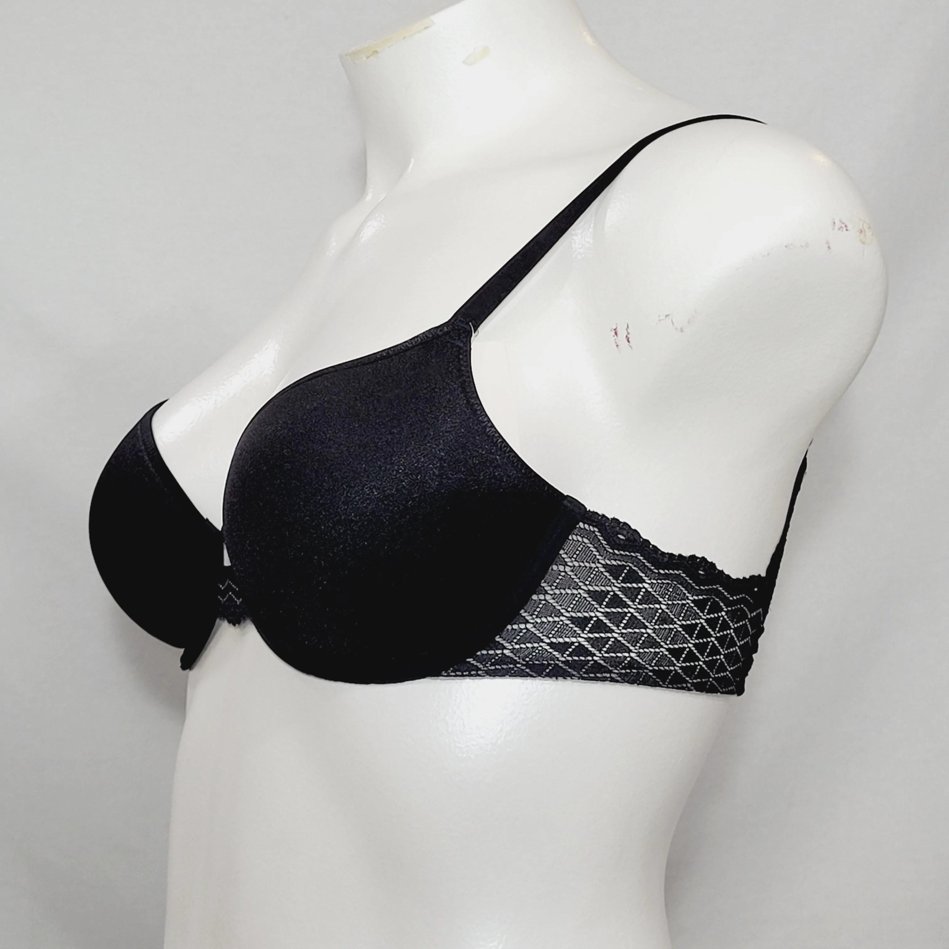 b.tempt'd 953238 Wacoal Love Triangle Contour UW Bra 32B Black NWT