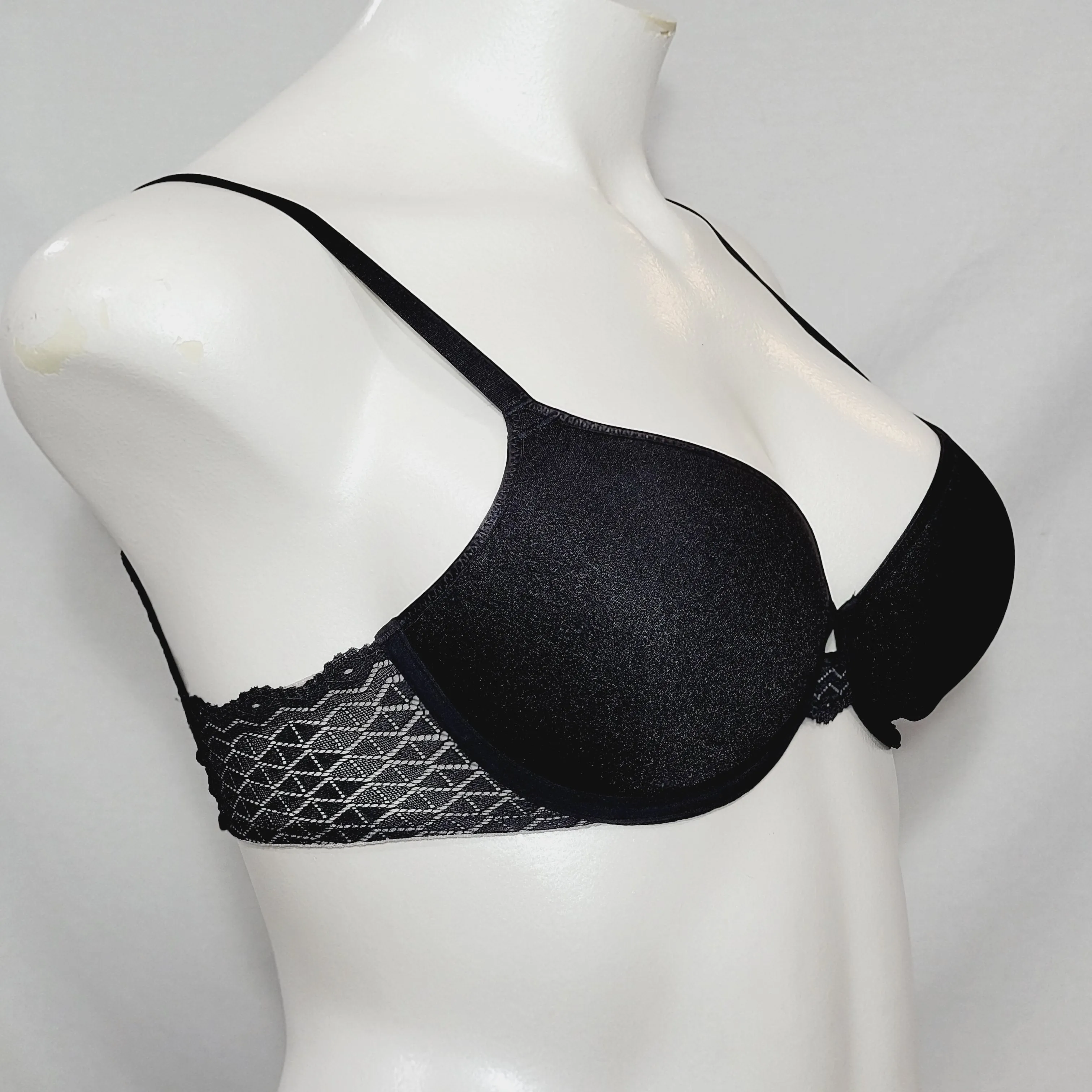 b.tempt'd 953238 Wacoal Love Triangle Contour UW Bra 32B Black NWT