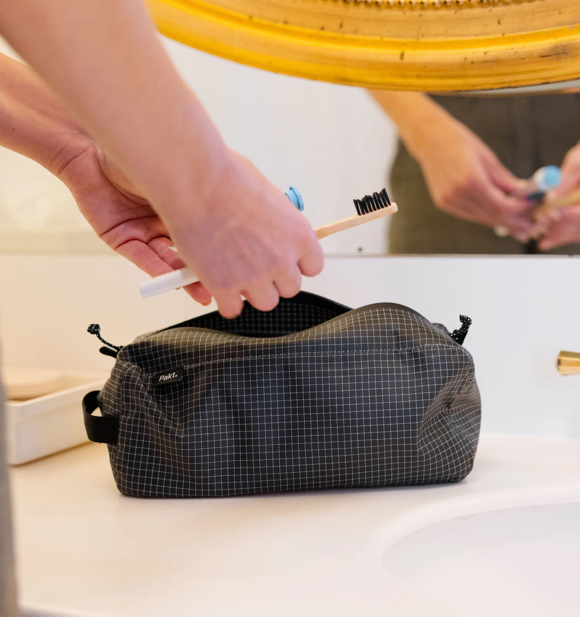 Pakt Clip-in Waterproof Pouch