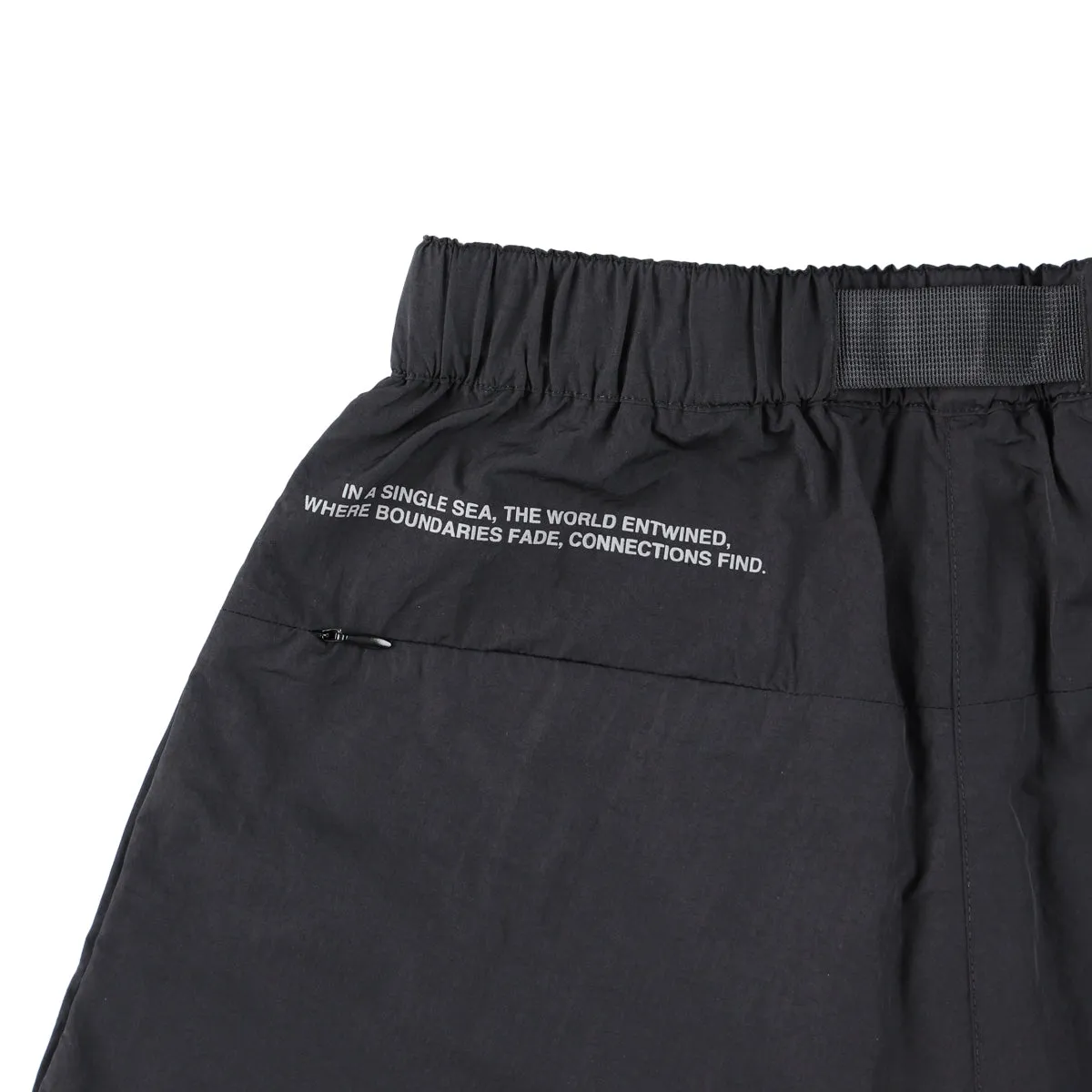 Trek Nylon Wide Short / BLACK